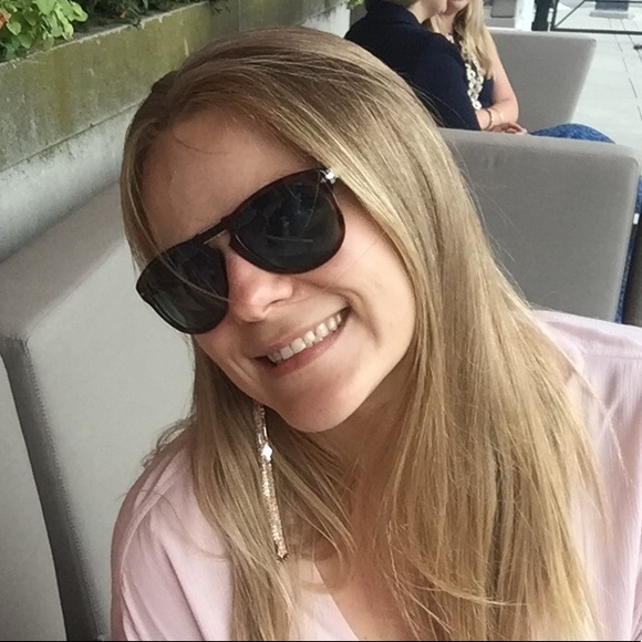 Meet your Posher, Inna - Picture 1 of 1